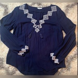 Sz M Crown & Ivy top